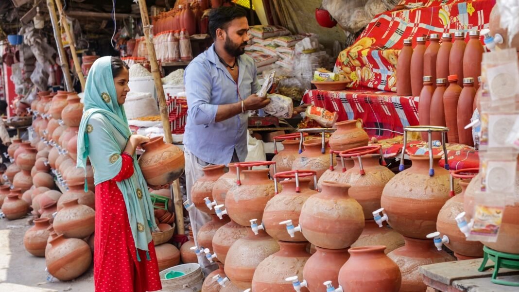Delhi News Live Updates: Capital reels under early heatwave; thunderstorm forecast offers some hope | Delhi News