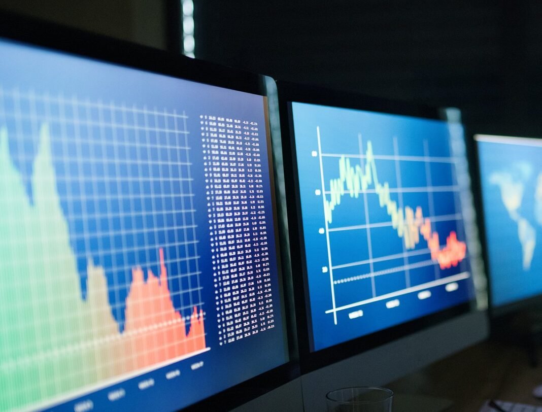 Stock Market Live: Nifty, Sensex Trade Lower As HDFC Bank, Infosys Share Prices Drag - NDTV Profit
