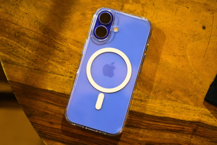 9 Cheap and Essential iPhone Accessories Everyone Should Know About