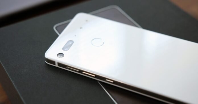 'Essential' vanishes from the web as Nothing refreshes old account