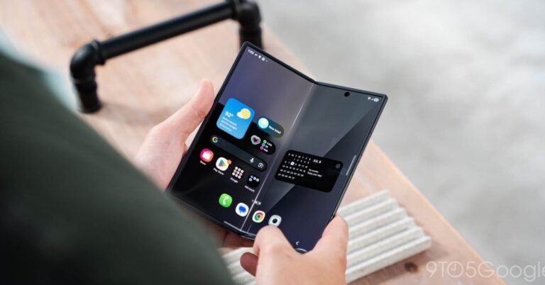 Samsung DeX gets a redesign using Android 16's desktop mode