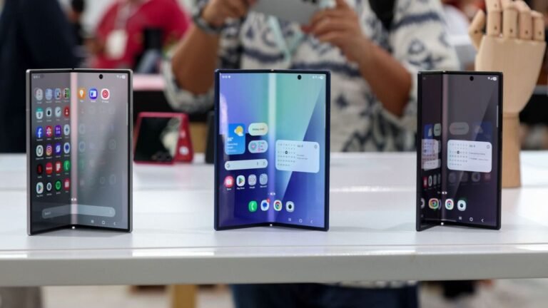 Samsung Galaxy Unpacked: Foldables, flippables, but no tri-fold smartphone