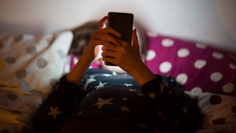 Smartphones aren’t safe for kids under 13. Here’s why