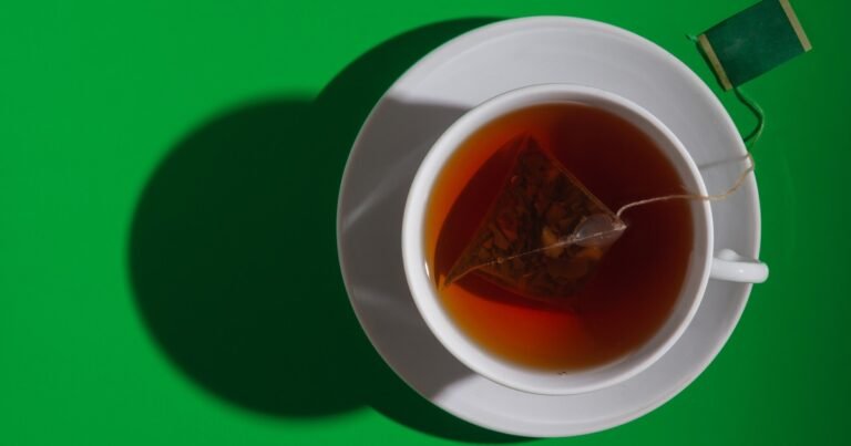 'Tea' app allows women to anonymously gossip about men in their cities