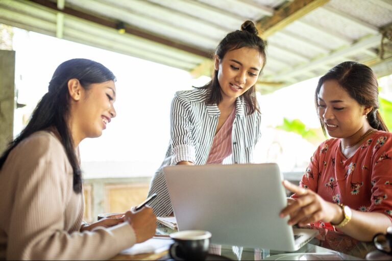 <p>The alluring prospect of earning a 5-figure income without being tied to a traditional 9-to-5 job! Many young people are indeed achieving this goal, and I'll summarize the common strategies they're using.</p>
<p><strong>Online Opportunities:</strong></p>
<ol>
<li><strong>Freelancing</strong>: Platforms like Upwork, Fiverr, and Freelancer offer a range of services, from writing and design to programming and consulting.</li>
<li><strong>Social Media Influencing</strong>: Building a large following on social media platforms can lead to sponsored content, affiliate marketing, and product sales.</li>
<li><strong>Online Tutoring</strong>: With the rise of online learning, young people are offering their teaching services on platforms like TutorMe, Chegg, and Varsity Tutors.</li>
<li><strong>Selling Products Online</strong>: Utilizing e-commerce platforms like Shopify, Etsy, or eBay to sell handmade products, dropshipped goods, or print-on-demand items.</li>
<li><strong>Creating and Selling Online Courses</strong>: Platforms like Udemy, Teachable, and Skillshare allow experts to create and sell courses on various topics.</li>
</ol>
<p><strong>Creative Pursuits:</strong></p>
<ol>
<li><strong>Graphic Design</strong>: Offering design services, creating and selling print-on-demand products, or licensing designs on platforms like 99designs.</li>
<li><strong>Photography</strong>: Selling photos on stock image websites like Shutterstock, iStock, or Adobe Stock, or offering photography services to clients.</li>
<li><strong>Music and Audio Production</strong>: Creating and selling music, sound effects, or podcasts on platforms like AudioJungle, Musicbed, or Spotify.</li>
<li><strong>Writing and Publishing</strong>: Self-publishing books on Amazon Kindle Direct Publishing or creating a blog with revenue-generating potential.</li>
<li><strong>Art and Illustration</strong>: Selling artwork on platforms like Society6, Redbubble, or at local art fairs and galleries.</li>
</ol>
<p><strong>Entrepreneurial Ventures:</strong></p>
<ol>
<li><strong>Starting a Blog or YouTube Channel</strong>: Building an audience and monetizing through advertising, sponsorships, or affiliate marketing.</li>
<li><strong>Creating a Mobile App or Game</strong>: Developing and selling a mobile app or game on app stores like Apple App Store or Google Play.</li>
<li><strong>Dropshipping</strong>: Partnering with a supplier to sell products without holding any inventory, using platforms like Shopify or Oberlo.</li>
<li><strong>Affiliate Marketing</strong>: Promoting products or services and earning a commission for each sale made through unique referral links.</li>
<li><strong>Real Estate Investing</strong>: Investing in rental properties, house flipping, or real estate investment trusts (REITs).</li>
</ol>
<p><strong>Other Opportunities:</strong></p>
<ol>
<li><strong>Participating in Online Surveys</strong>: Joining survey sites like Swagbucks, Survey Junkie, or Vindale Research to earn money for sharing opinions.</li>
<li><strong>Selling Stock Footage</strong>: Creating and selling stock footage on platforms like Pond5, Shutterstock, or Videvo.</li>
<li><strong>Delivering Food or Packages</strong>: Working as an independent contractor for companies like Uber Eats, DoorDash, or Amazon Flex.</li>
<li><strong>Pet Sitting or Dog Walking</strong>: Offering pet care services through platforms like Rover or Care.com.</li>
<li><strong>House Sitting</strong>: Taking care of homes for clients on platforms like HouseSitter.com or Care.com.</li>
</ol>
<p>While these opportunities can generate a 5-figure income without a traditional 9-to-5 job, it's essential to remember that success often requires dedication, hard work, and a willingness to learn and adapt. Additionally, some of these opportunities may require an initial investment of time or money to get started.</p>