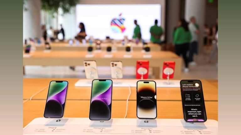US Tariffs Hit iPhone Production in India: Rediff Moneynews