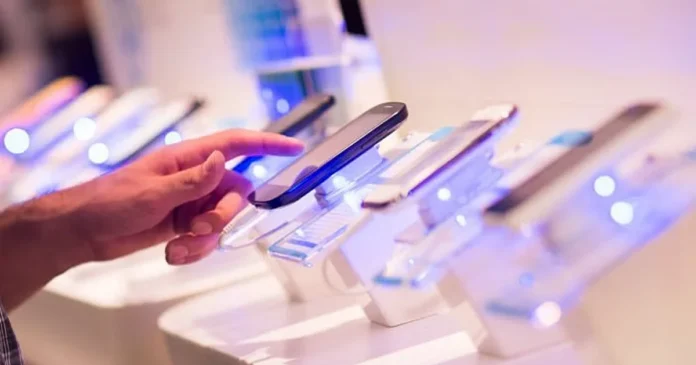 US gets 1 in 3 imported smartphones from India as country's share surge to nearly 36% - Deccan Herald