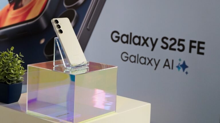 Samsung's Galaxy S25 FE gets its first crucial update weeks after its debut