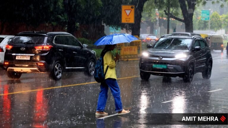 Delhi News Live Updates: Weather rain forecast today