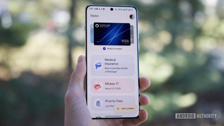 Google Wallet now intuitively shows you the right pass at the right time