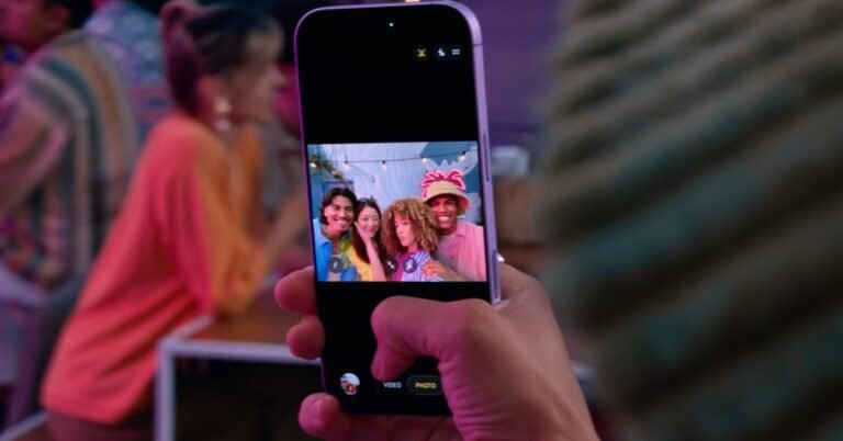 iOS 26.1 will let third-party apps back up photos in the background iOS 26.1 will let third-party apps back up photos in the background